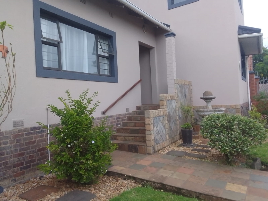 To Let 3 Bedroom Property for Rent in Selborne Eastern Cape